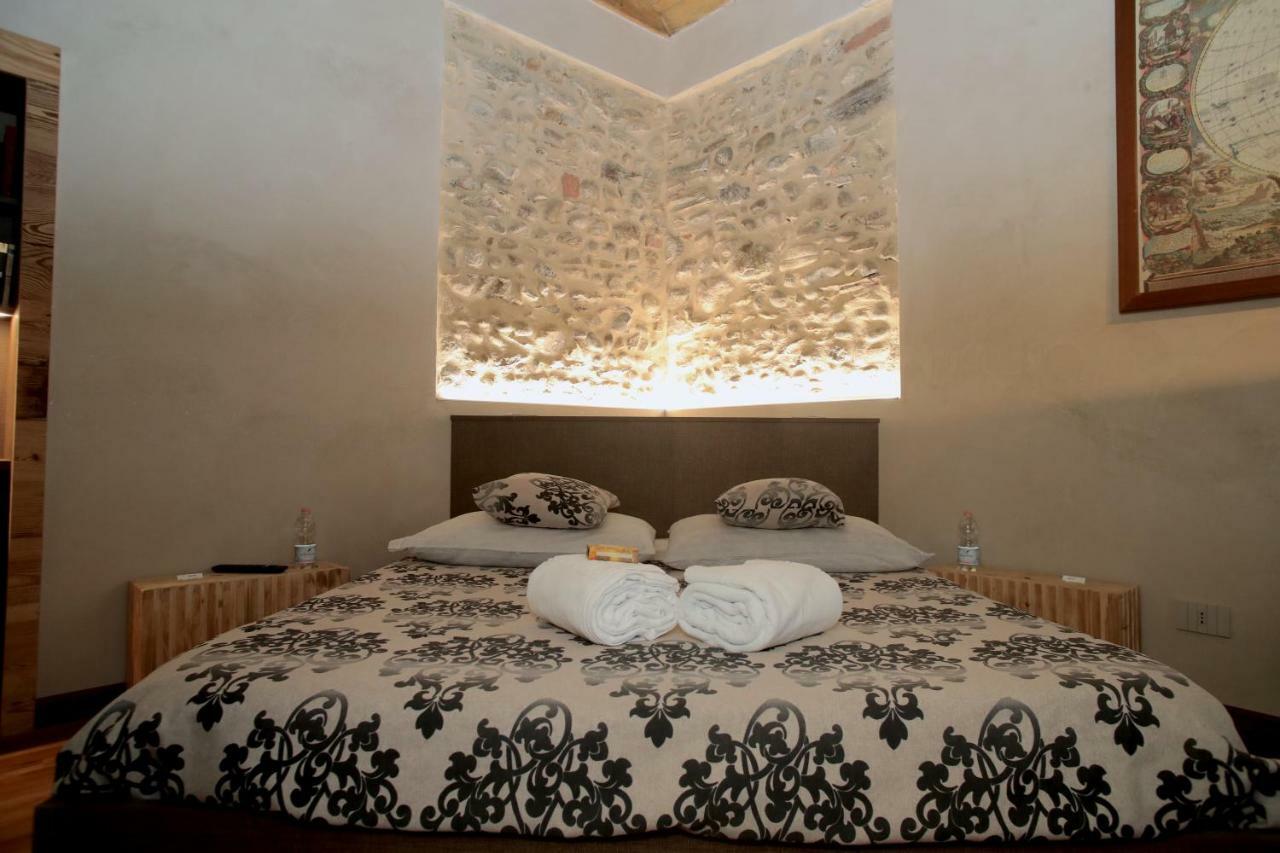 Epicuro guest house Somma Lombardo Extérieur photo